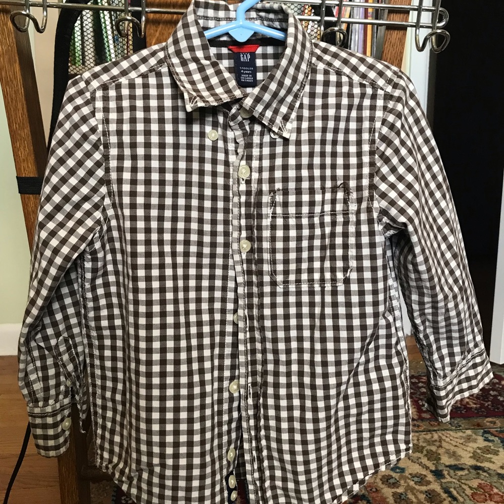 Gap Button down shirt